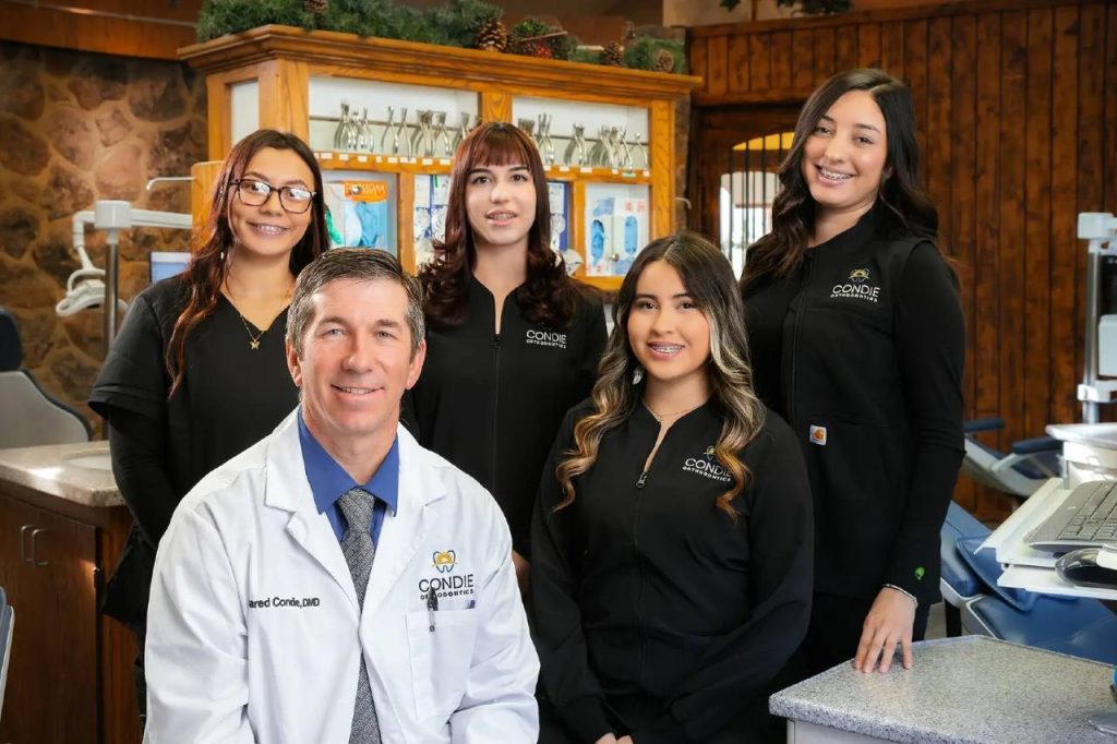Dr. Condie with his dental team at Sunnyside
